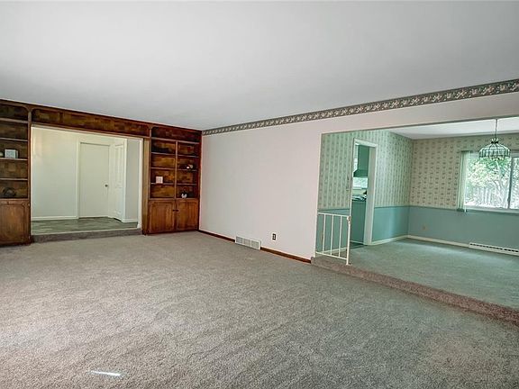 4th image of 2914 Thomas Dr