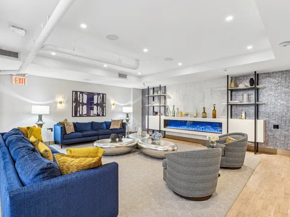 345 East 94th Street image 15 of 25