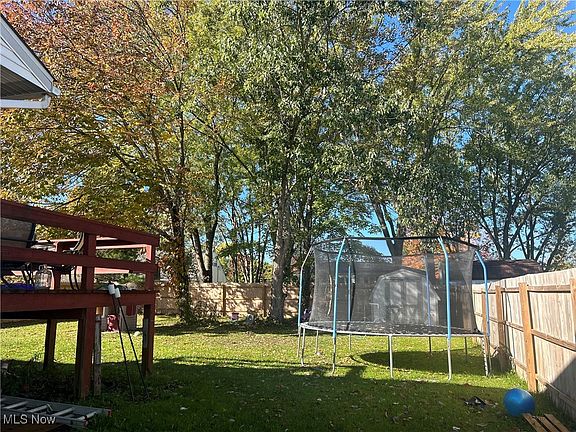 5th image of 14790 Cedarwood Ct
