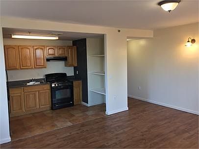 1st image of 39 Lincoln Park APT 3C