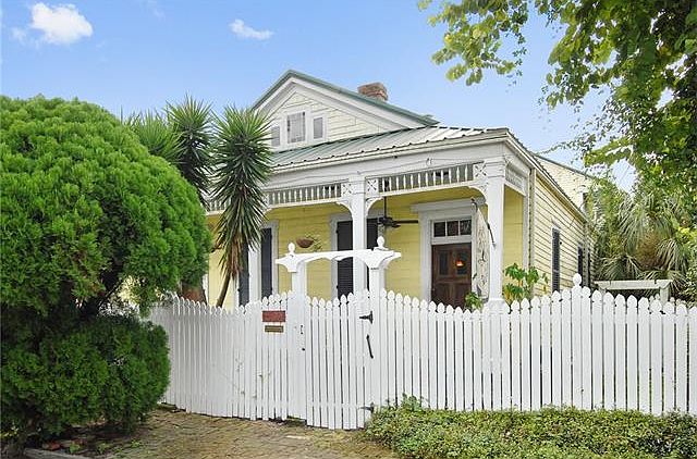 1st image of 2838 Saint Thomas St