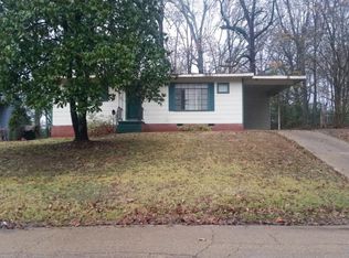 2959 Woodside Dr, Jackson, MS 39212