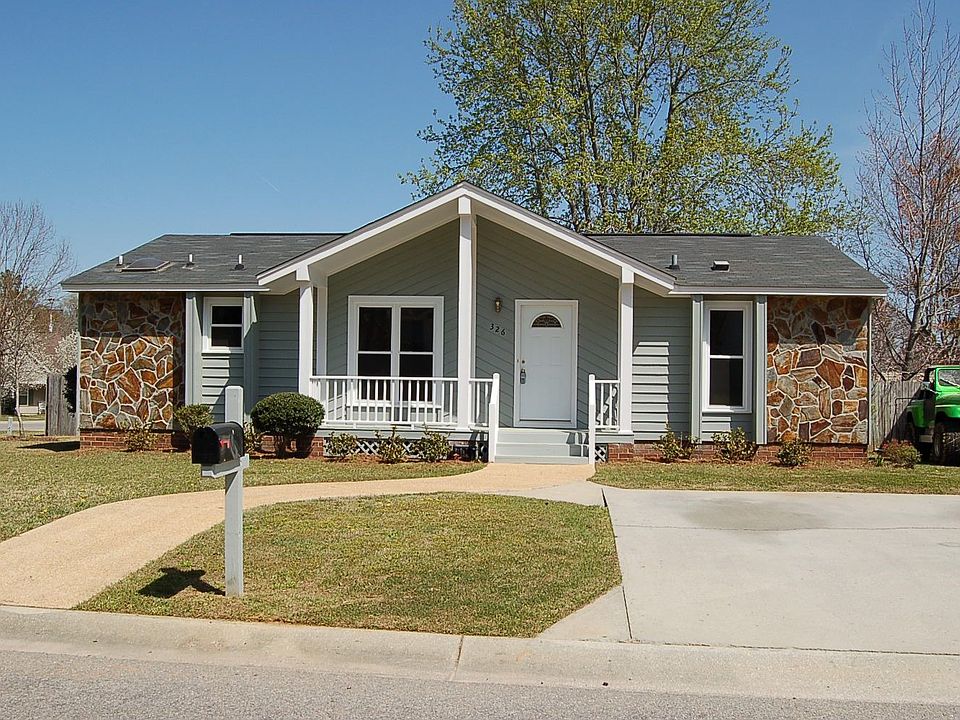 3 Bed, 2 Bath 1295 Sq Ft