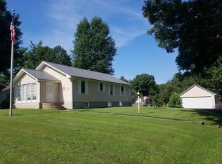25 Sugarland Rd, Washington, IN 47501