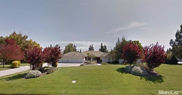 1st image of 10458 Chantel Ln