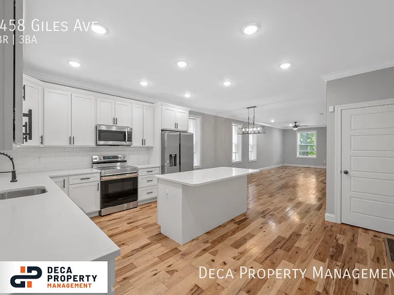 3458 Giles Ave — Photo 9