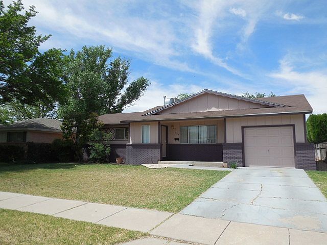 1st image of 906 Avenida Del Sumbre