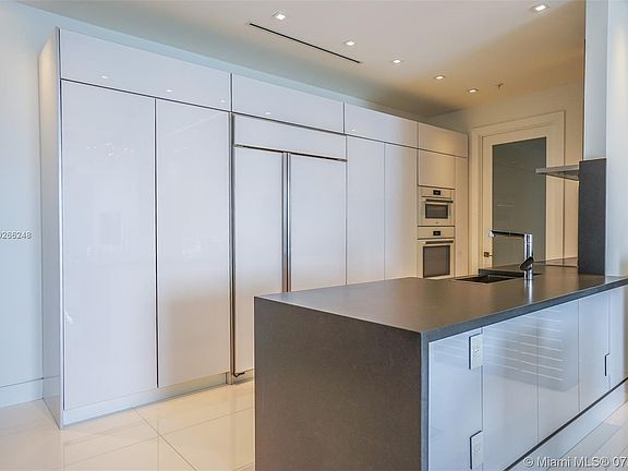 2nd image of 18101 Collins Ave #5202