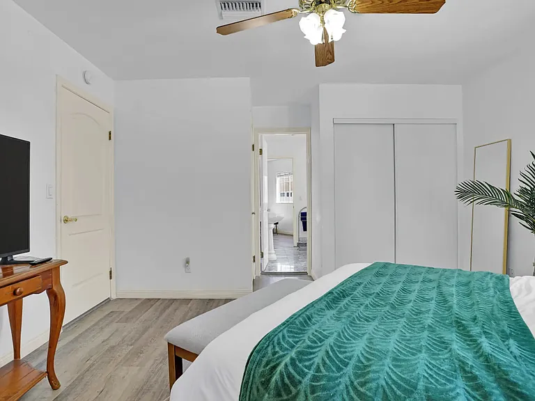 2666 N Girasol Ave — Photo 44