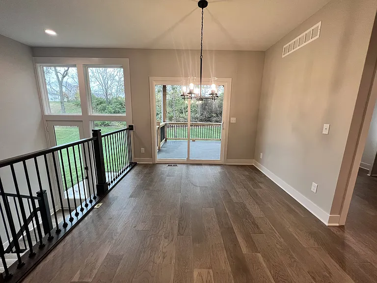 1533 SW Hedgewood Ln — Photo 17