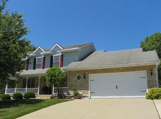 4907 N Lakewood Dr, Saint Joseph, MO 64506
