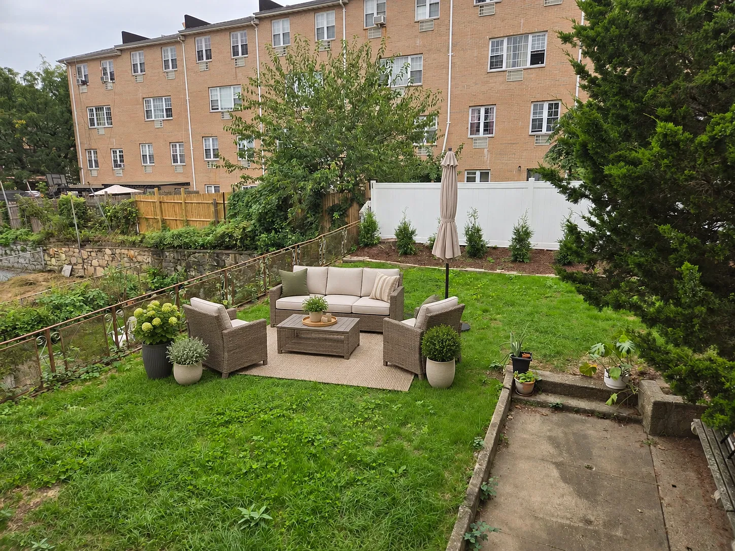 2 bed, 850 sqft, $3,200 — Photo 4