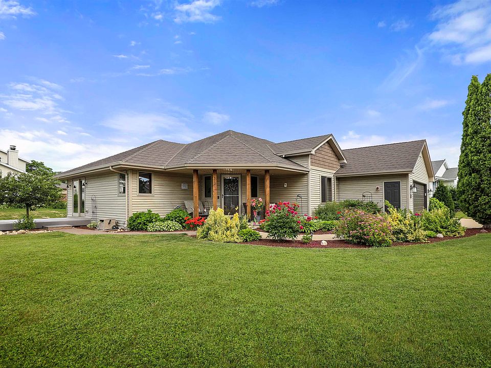 513 Prairie Ln, Luxemburg, WI 54217 Zillow