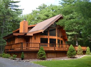 120 Steamboat Springs Ln, Tafton, PA 18464