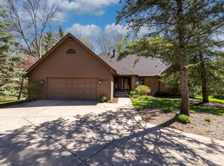 5290 Lakeview Ave, White Bear Township, MN 55110