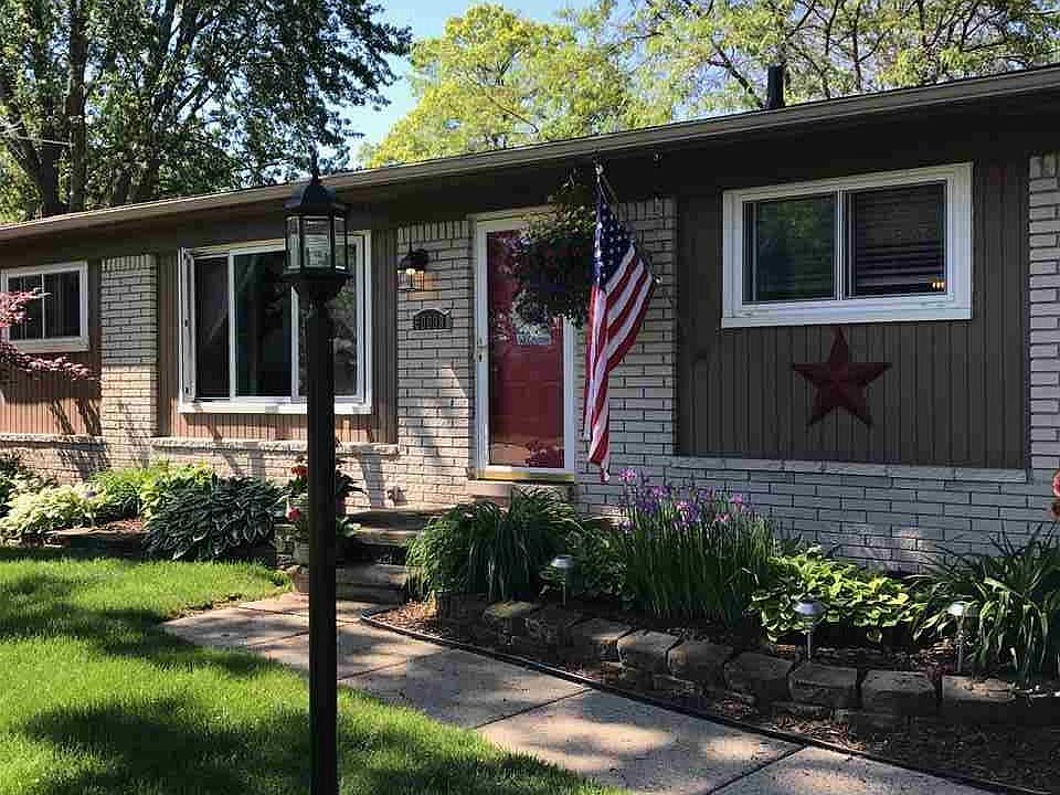 1st image of 50639 Peggy Ln