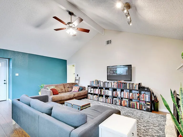 506 S Mount Rushmore Dr — Photo 6
