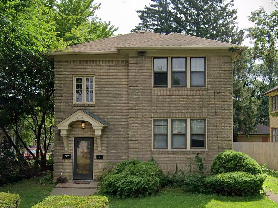 1st image of 916 17th St #2