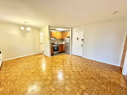 Rented by Papp Realty | media 3