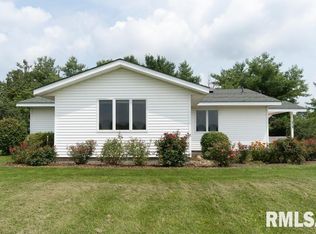 24188 E County Highway 27 Rd, Canton, IL 61520