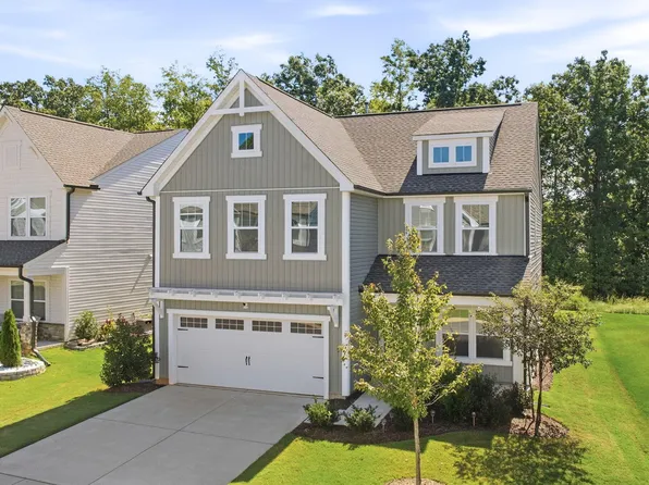 479 Curling Creek Dr, Clayton, NC 27527