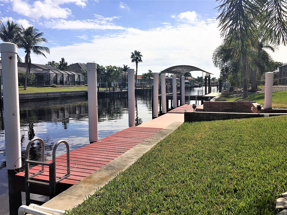 Canal View & Boat Dock