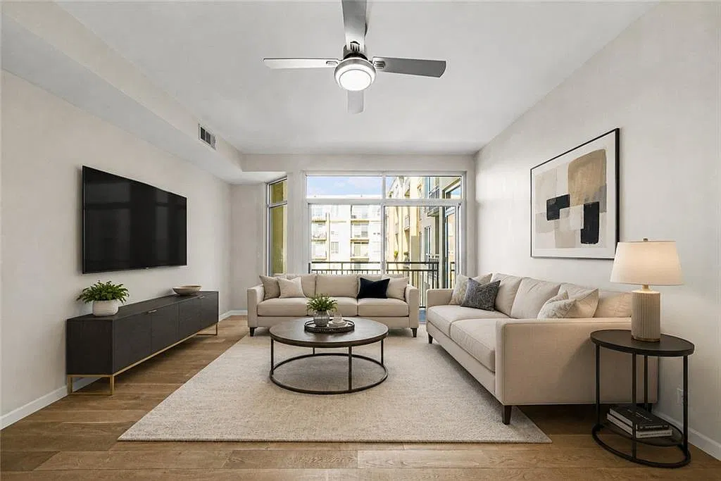 1 bed, 1.5 bath, 901 sqft, $2,000 — Photo 1