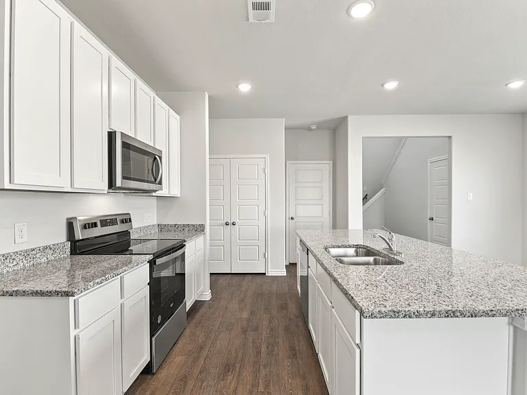 5028 Cervinae Rd — Photo 3