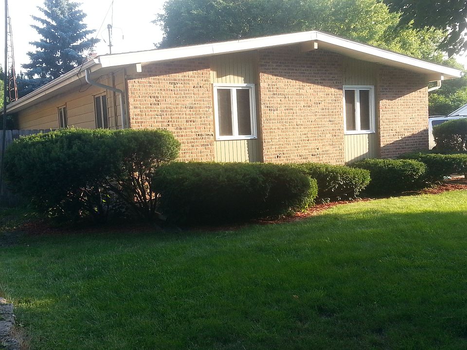 1st image of 1232 Travis St NE