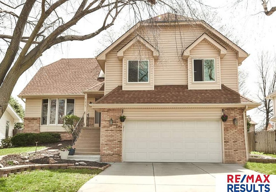1st image of 617 N 152nd Avenue Cir