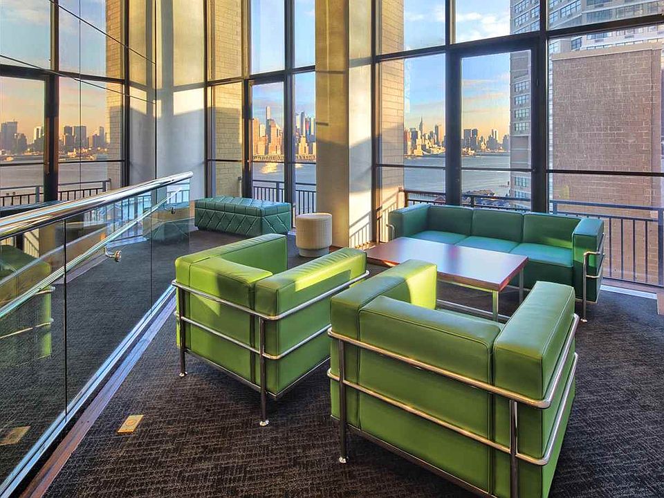 2nd image of 7004 Boulevard East #Penthouse 44b