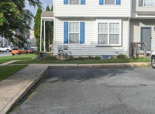 18 Alexis Dr, Newark, DE 19702