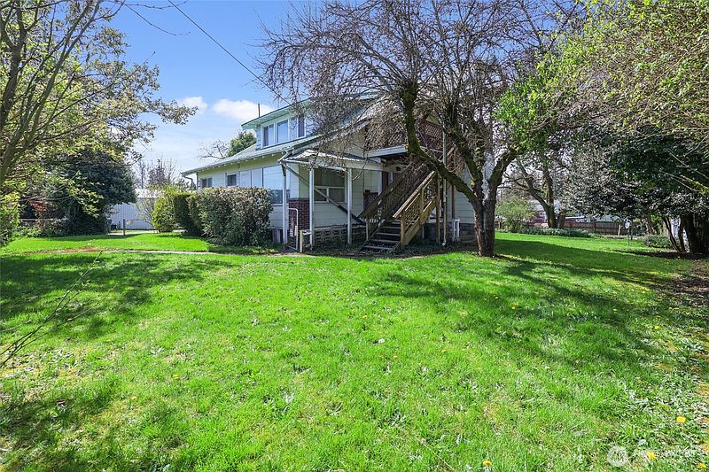 2nd image of 9906 Croft Street S
