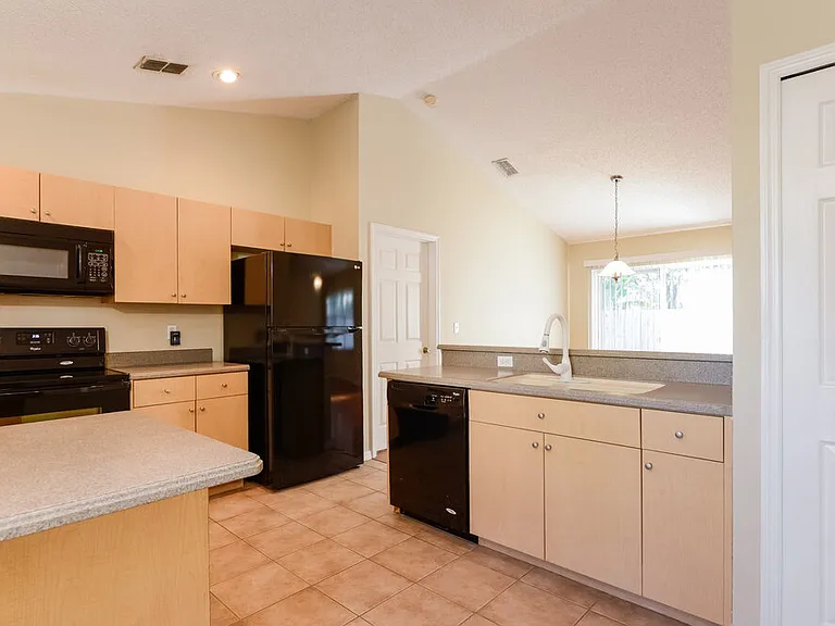 4519 Weasel Dr — Photo 6