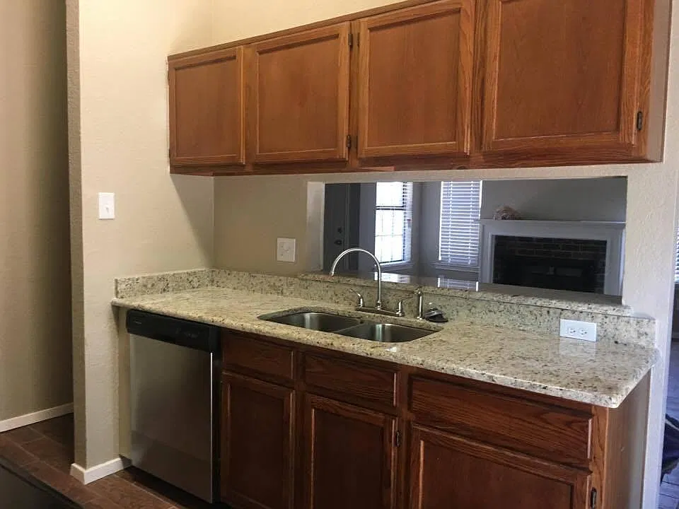 3 bed, 1119 sqft, $1,850 — Photo 3