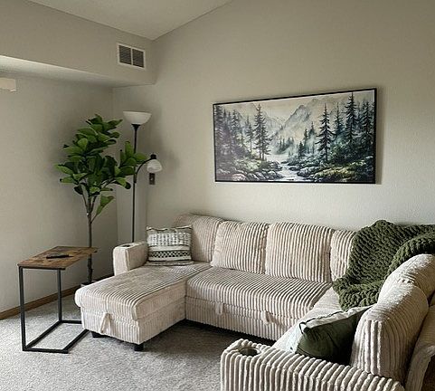 4th image of 1321 Lake Dr Unit 320