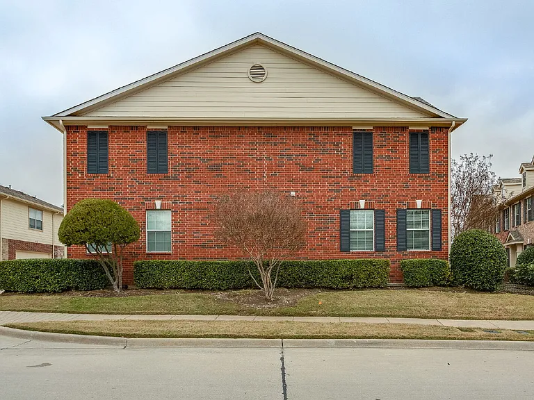 4168 Kyndra Cir — Photo 26