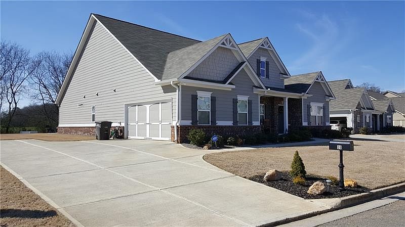 1st image of 36 Twelve Oaks Dr