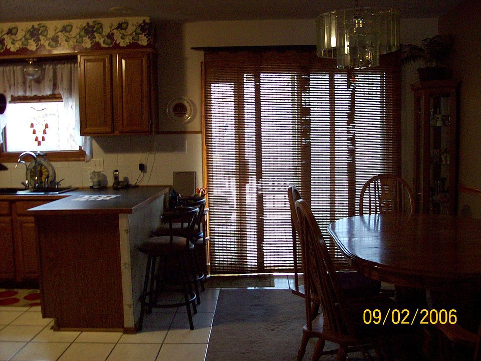 Kitchen/ Dining 