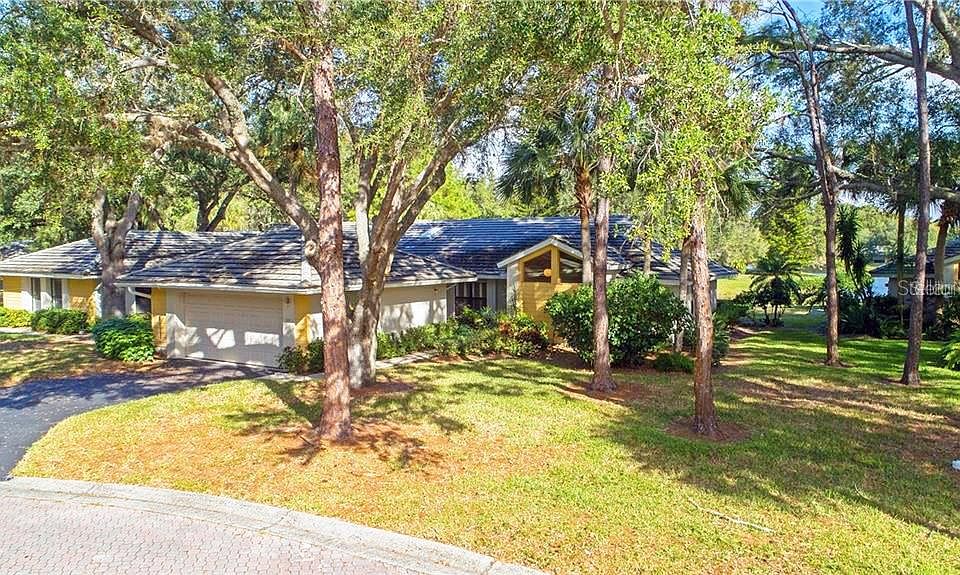 1st image of 207 SOUTHAMPTON DRIVE #251