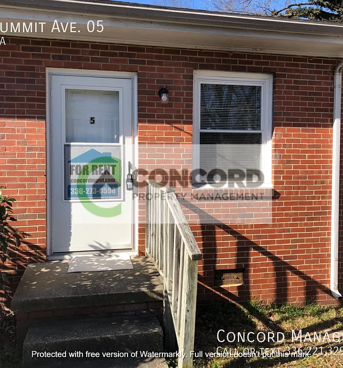 703 Summit Ave. - 05/Concordmgmt. Be aware of scams — Photo 2