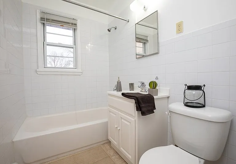 Cambridge Manor — Photo 12