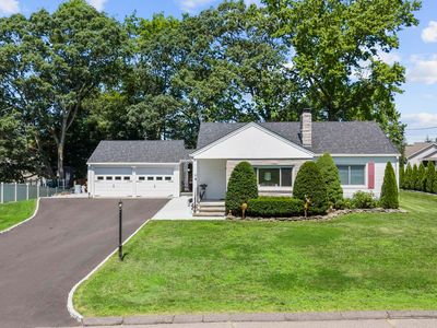 5 Greenfield Drive, Ansonia, CT, 06401