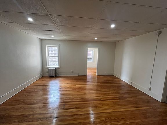 5th image of 25 Broezel St APT 203