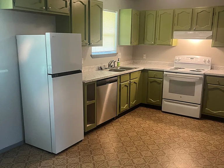 705 Guadalimar St — Photo 11