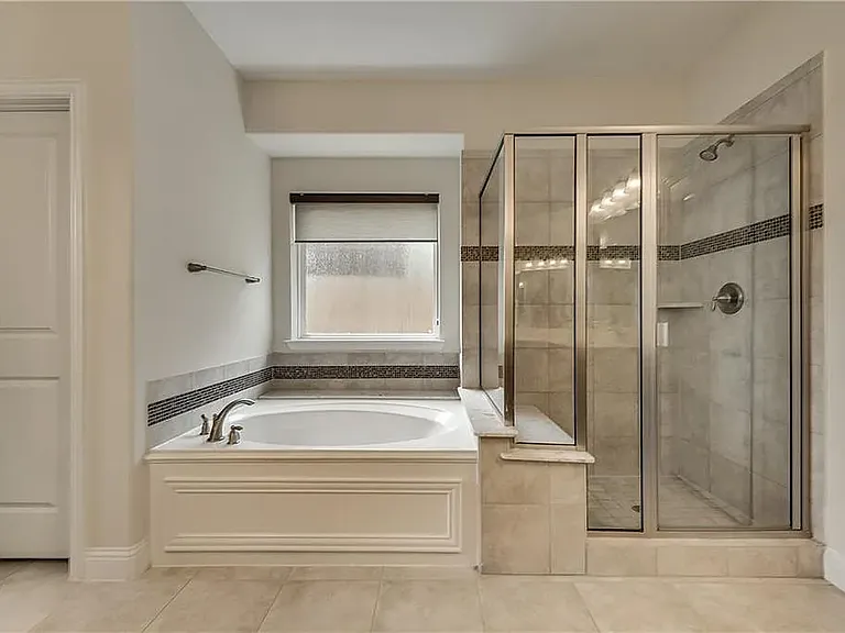 2512 Fountain Gate Dr — Photo 11