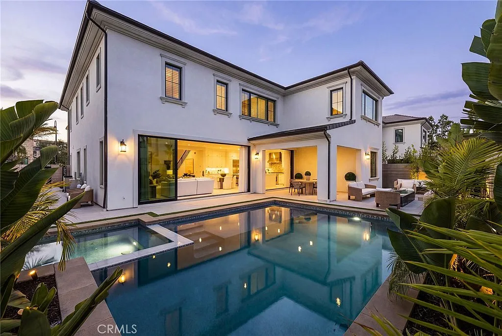 5 bed, 5.5 bath, 4413 sqft, $12,500 — Photo 1