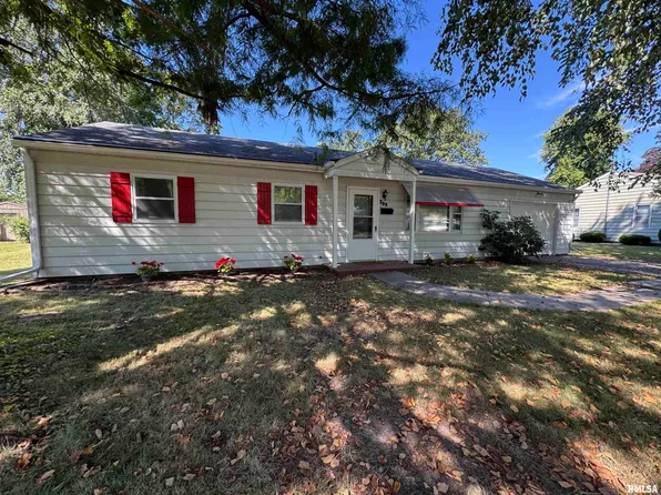 705 Bobby Ave, Macomb, IL 61455