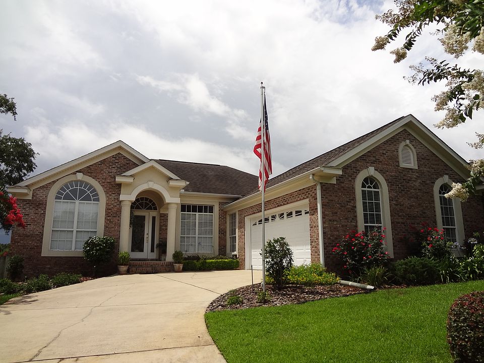 1st image of 4893 Lake Park Dr