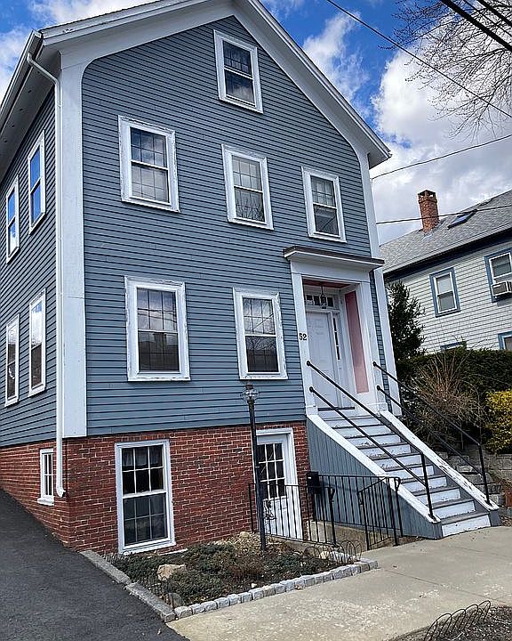 1st image of 52 Kent St